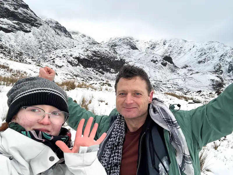 NooTea founders Klara and Richard outdoors in the mountains